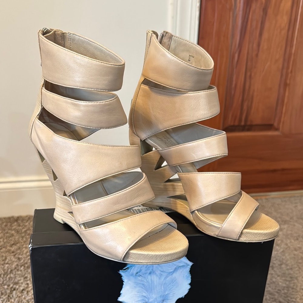 Donald J. Pliner Tan Gladiator Heels